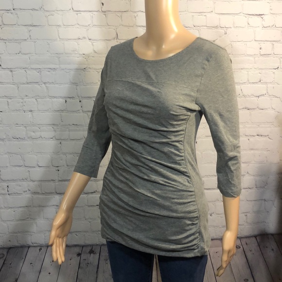 Banana Republic Tops - Banana Republic gray quarter sleeve top SZ small